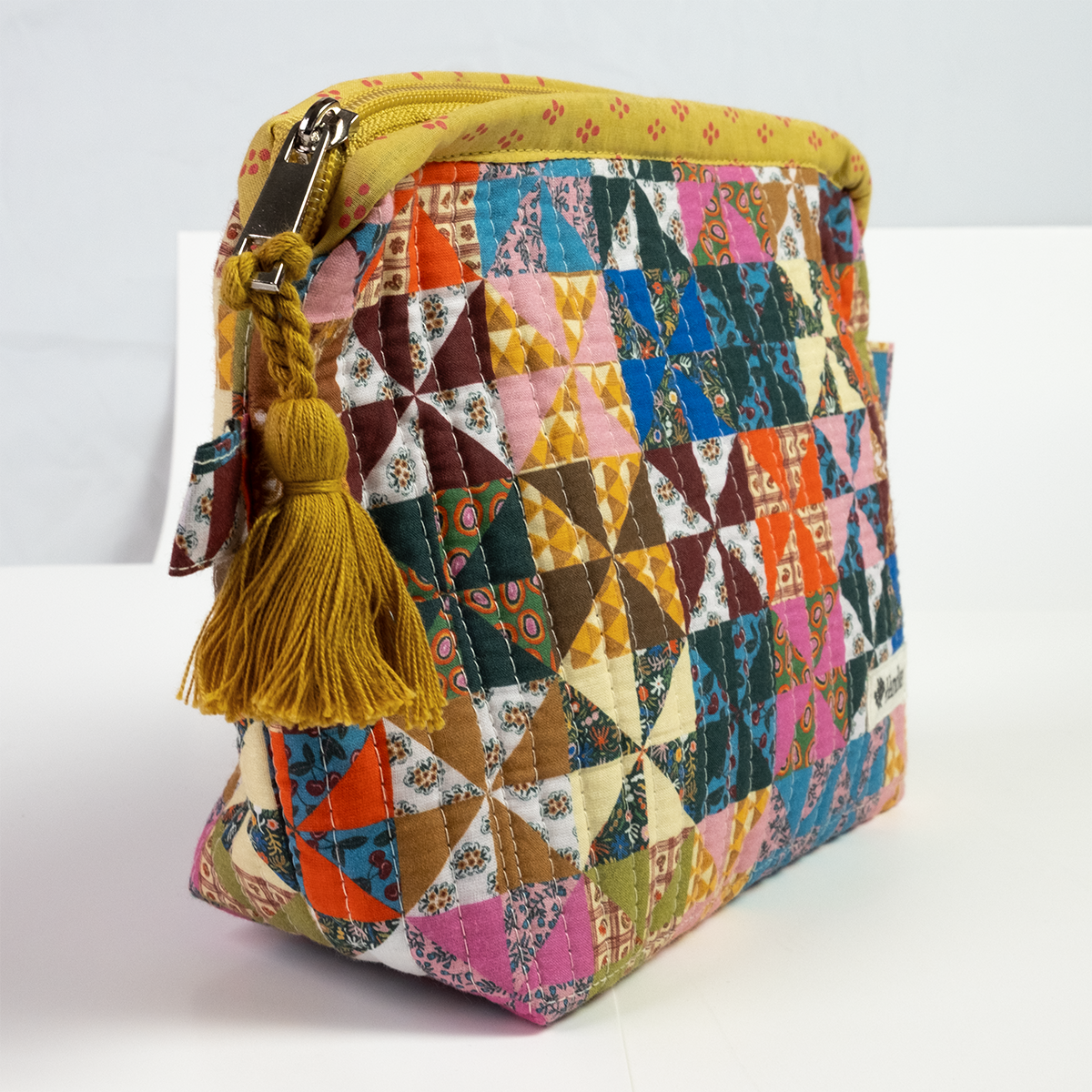 Calico Quilted Zipper Pouch