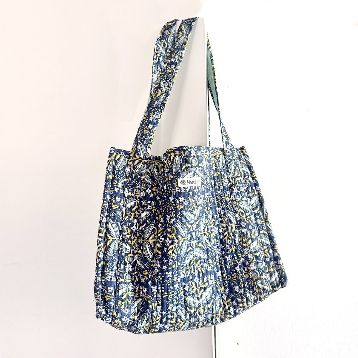 Blue floral-patterned tote bag