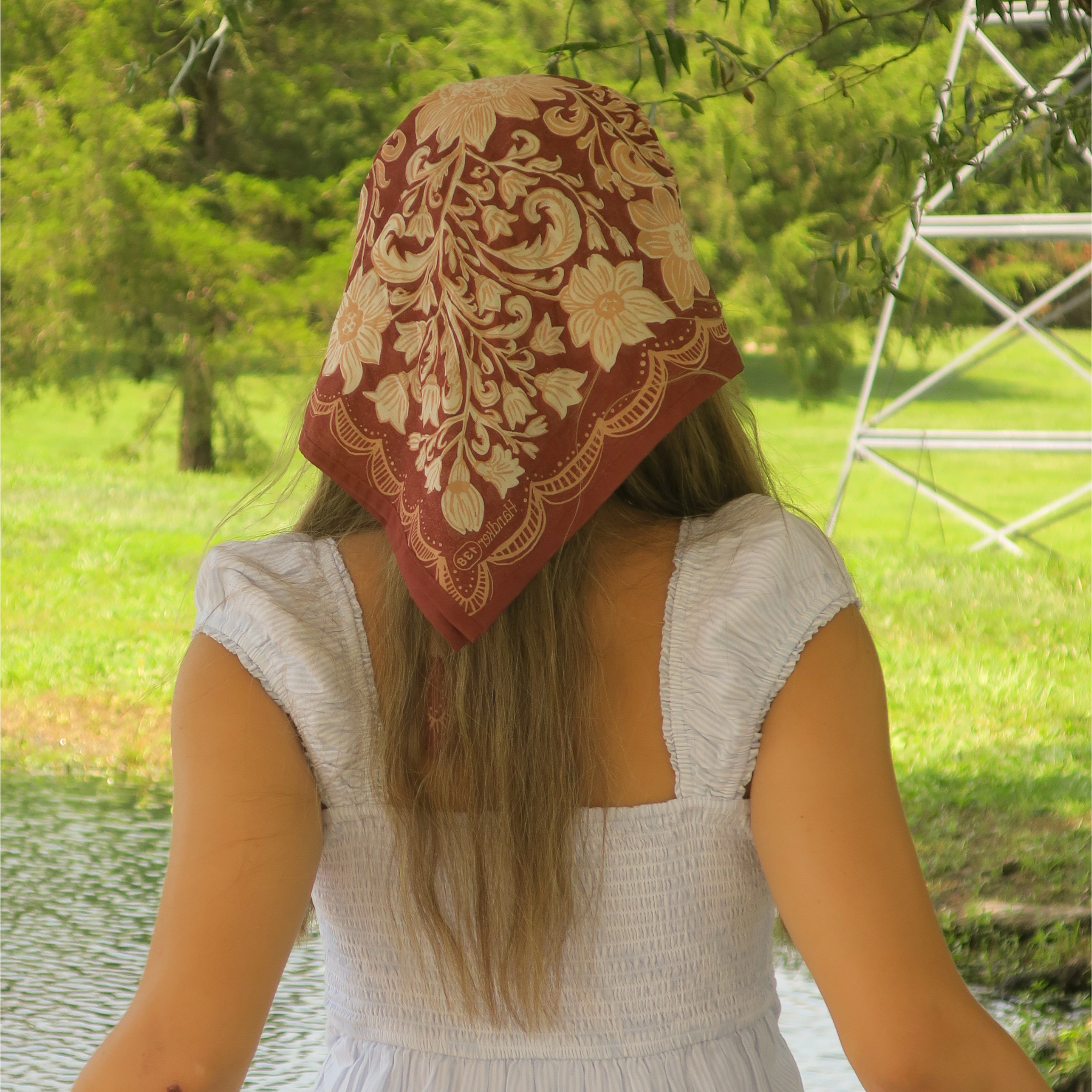 34" Wild Rag Agatha Bandana